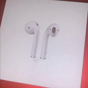 🎄SOLD🎄Apple AirPod 2 generation 💕AUTHENTIC 💕